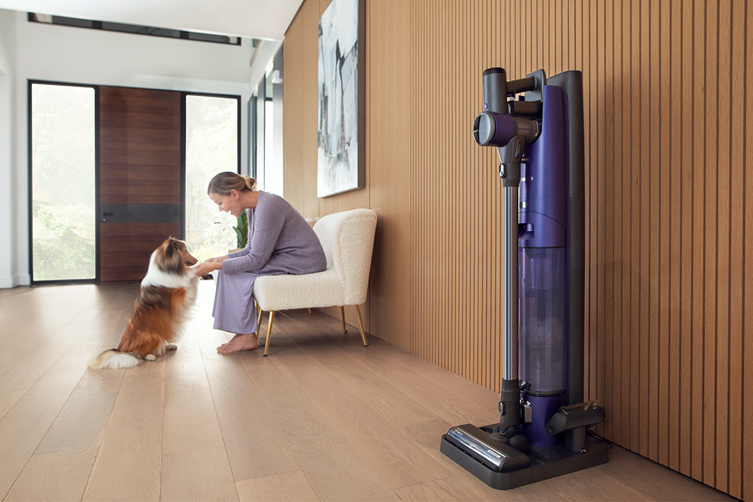 self-cleaning vacuum for pet-friendly homes