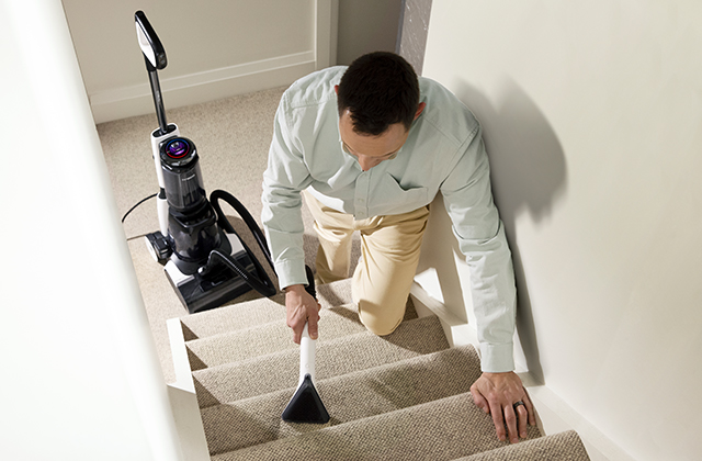 How to Use a Carpet Cleaner for Good-as-New Floor Coverings