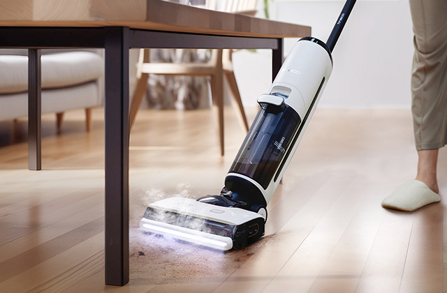 Tineco FLOOR ONE S7 Steam: Deep cleaning with 284°F steam.
